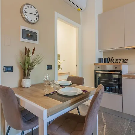 Apartman Canvas