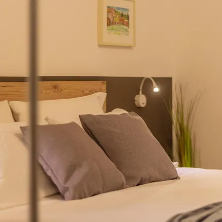 Canvas Apartman *